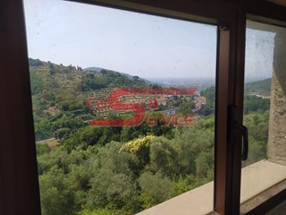Casa di corte in Vendita a Serravalle Pistoiese, 150'000€, 300 m²