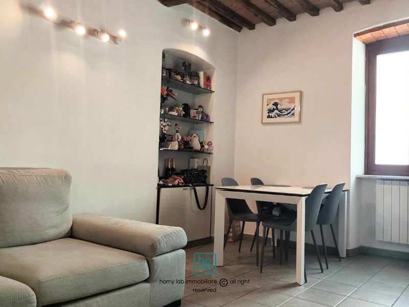 Quadrilocale in Vendita a Carrara, 170'000€, 70 m², arredato