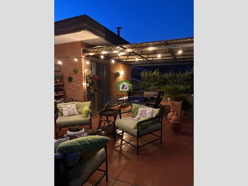 Attico in Vendita a Montecatini Terme, 295'000€, 135 m², arredato, con Box