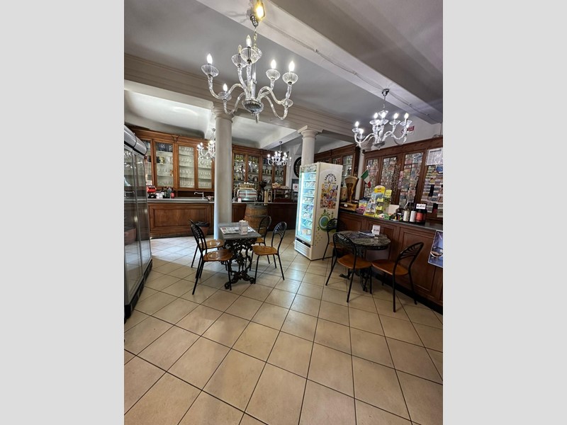 Attività commerciale in Vendita a Casciana Terme Lari, zona Lari, 320'000€, 70 m²