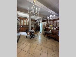 Attività commerciale in Vendita a Casciana Terme Lari, zona Lari, 320'000€, 70 m²