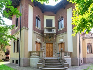 Villa in Vendita a Vigevano, 1'280'000€, 365 m²