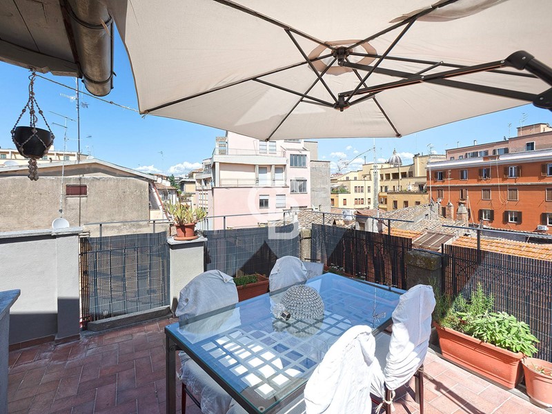 Quadrilocale in Vendita a Viterbo, 255'000€, 140 m²