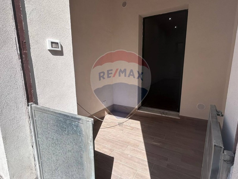 Casa Semi Indipendente in Vendita a Roccalumera, 71'000€, 81 m²