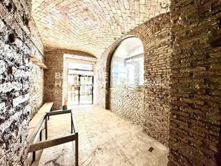 Immobile commerciale in Affitto a Roma, 5'500&euro;, 180 m²