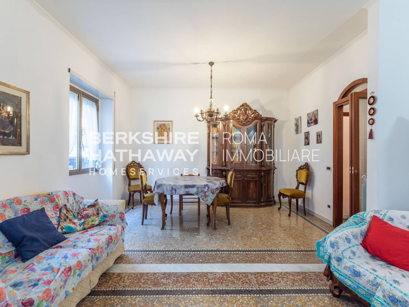 Quadrilocale in Affitto a Roma, 1'550€, 110 m²