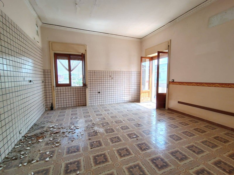 Appartamento in Vendita a Brusciano, 120'000€, 115 m²