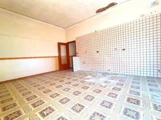 Appartamento in Vendita a Brusciano, 120'000€, 115 m²