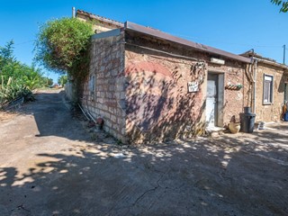Casa Indipendente in Vendita a Caltagirone, 150'000€, 140 m²