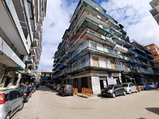 Immobile commerciale in Affitto a Casoria, 650€, 39 m²