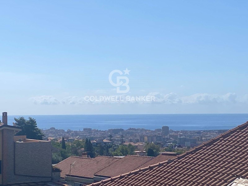 Appartamento in Vendita a Catania, 189'000&euro;, 160 m²