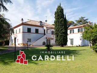 Villa in Vendita a Civitanova Marche, 3'500'000€, 1161 m²