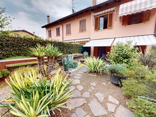 Villa in Vendita a Gornate Olona, 269'000€, 160 m²