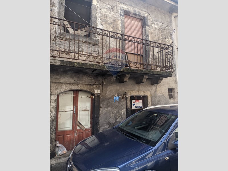 Casa Indipendente in Vendita a Moio Alcantara, 14'500€, 50 m²