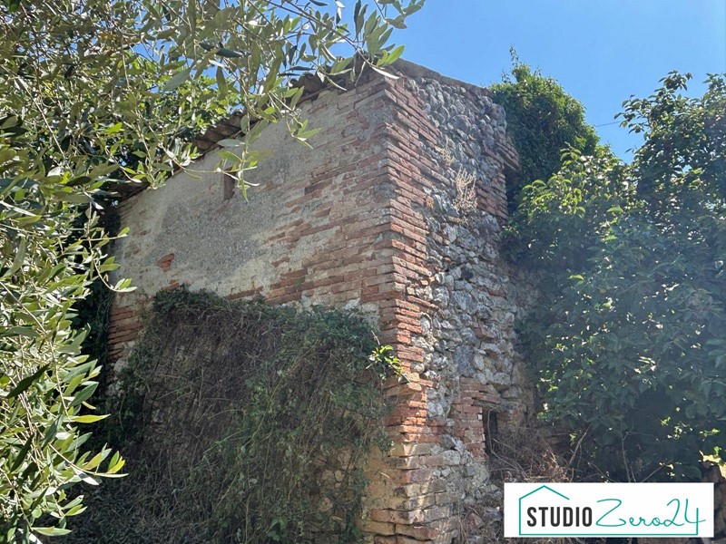 Rustico in Vendita a Montecastrilli, 58'000€, 90 m²