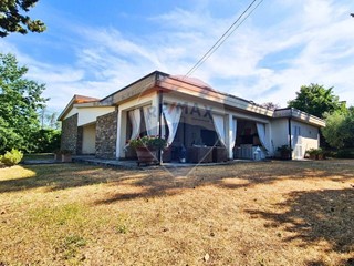 Villa in Vendita a Montelupo Fiorentino, 690'000€, 220 m²