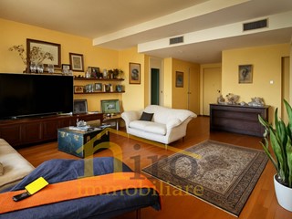 Quadrilocale in Vendita a Montesilvano, 275'000&euro;, 141 m²