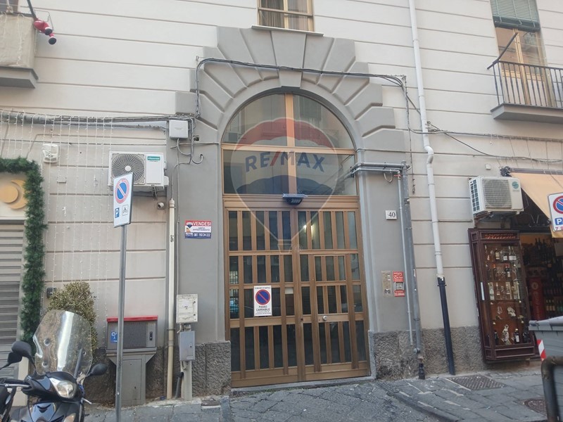 Box in Vendita a Napoli, 40'000€, 110 m²