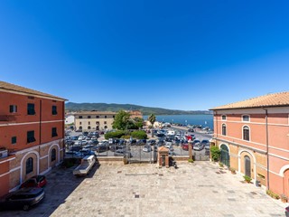 Quadrilocale in Affitto a Orbetello, 5'000€, 93 m²