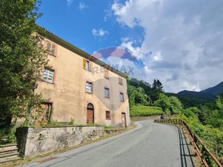 Rustico in Vendita a Orero, 569'000€, 1800 m²