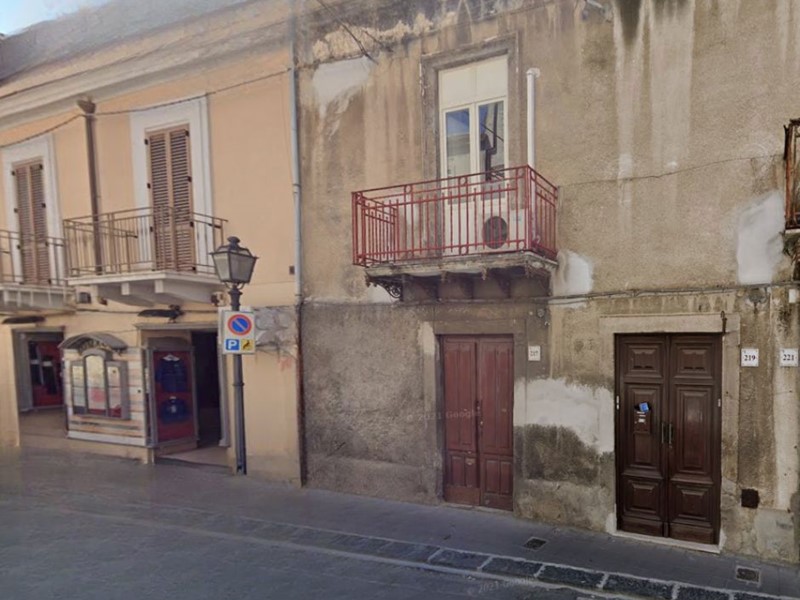 Appartamento in Vendita a Barcellona Pozzo di Gotto, 28'000€, 62 m²