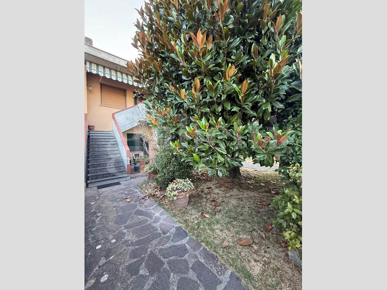 Appartamento in Vendita a Santa Maria a Monte, 145'000€, 100 m²