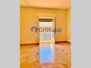 Appartamento in Vendita a Santa Flavia, 129'000€, 140 m²