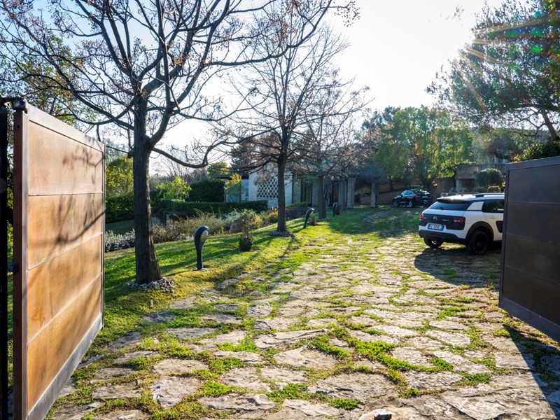 Casa Indipendente in Vendita a Santa Maria Imbaro, 1'150'000€, 900 m², arredato