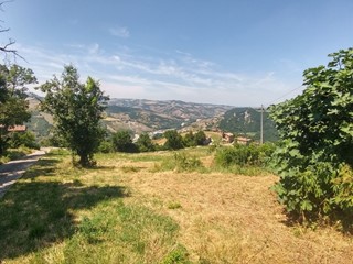 Casa Indipendente in Vendita a Guiglia, zona Castellino, 110'000€, 350 m², con Box