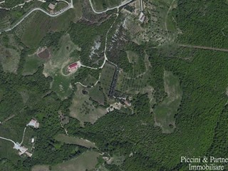 Casa Indipendente in Vendita a Umbertide, zona Migianella, 1'500'000€, 349 m²