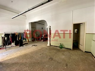 Capannone in Affitto a La Spezia, 900&euro;, 120 m²