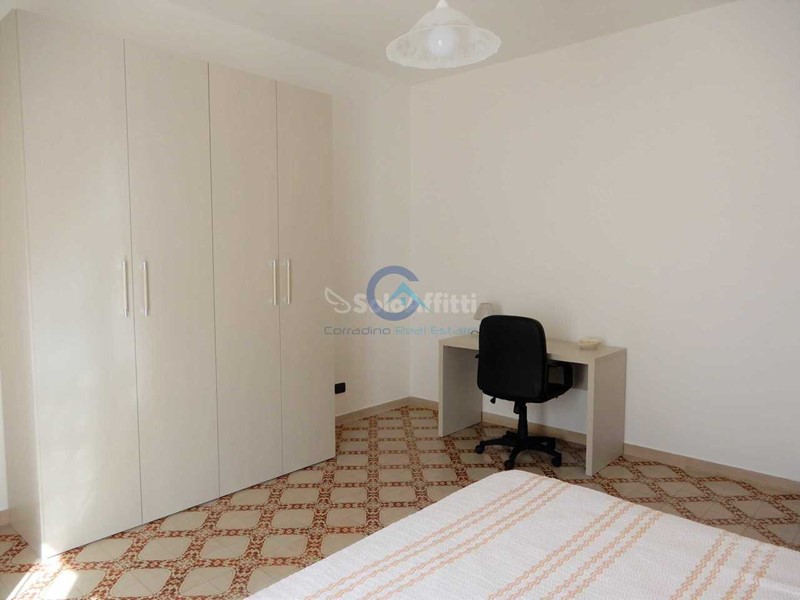 Stanza in Affitto a Catanzaro, zona Fortuna, 190&euro;, 90 m², arredato