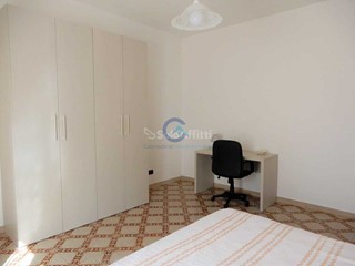 Stanza in Affitto a Catanzaro, zona Fortuna, 190&euro;, 90 m², arredato