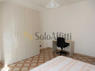 Stanza in Affitto a Catanzaro, zona Fortuna, 190&euro;, 90 m², arredato
