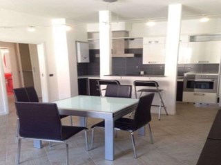 Bilocale in Affitto a Rimini, zona centro, 550€, 60 m², arredato