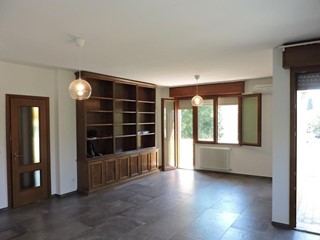 Appartamento in Vendita a Pisa, 450'000€, 117 m², con Box