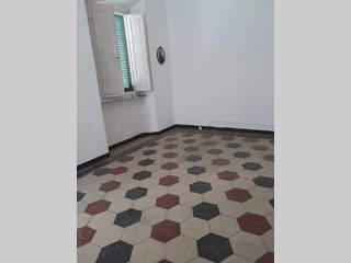 Quadrilocale in Vendita a Livorno, 78'000€, 80 m²