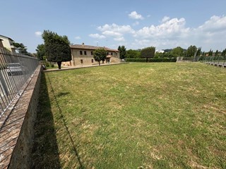 Casa Semi Indipendente in Vendita a Poggibonsi, zona Staggia, 680'000€, 250 m²