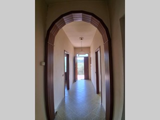 Casa Semi Indipendente in Vendita a Sarzana, zona Sarzanello, 230'000&euro;, 140 m²