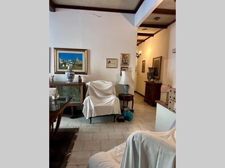 Quadrilocale in Vendita a Aulla, 140'000€, 120 m², arredato