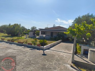 Casa Indipendente in Vendita a Latina, 160'000€, 74 m²