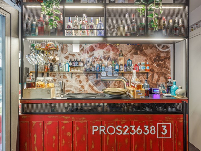 Attività commerciale in Vendita a Parma, 250'000€, 59 m²