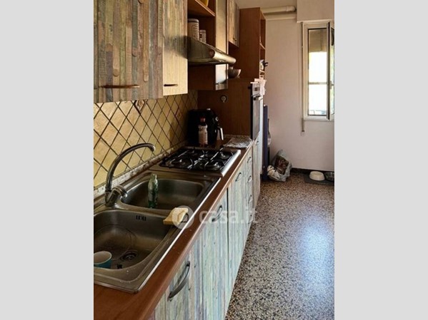 Bilocale in Vendita a Savona, 120'000€, 78 m²