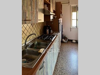 Bilocale in Vendita a Savona, 120'000€, 78 m²