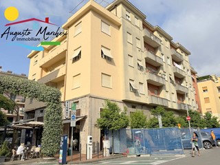 Appartamento in Vendita a Recco, 398'000€, 126 m²