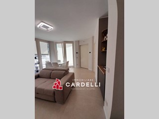 Appartamento in Vendita a Montecosaro, 210'000&euro;, 148 m²
