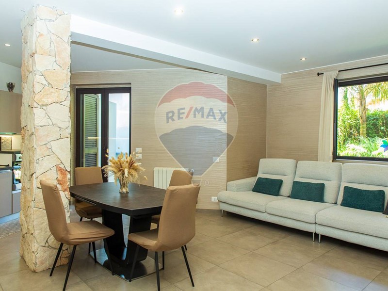 Trilocale in Vendita a San Giovanni la Punta, 169'000€, 89 m²