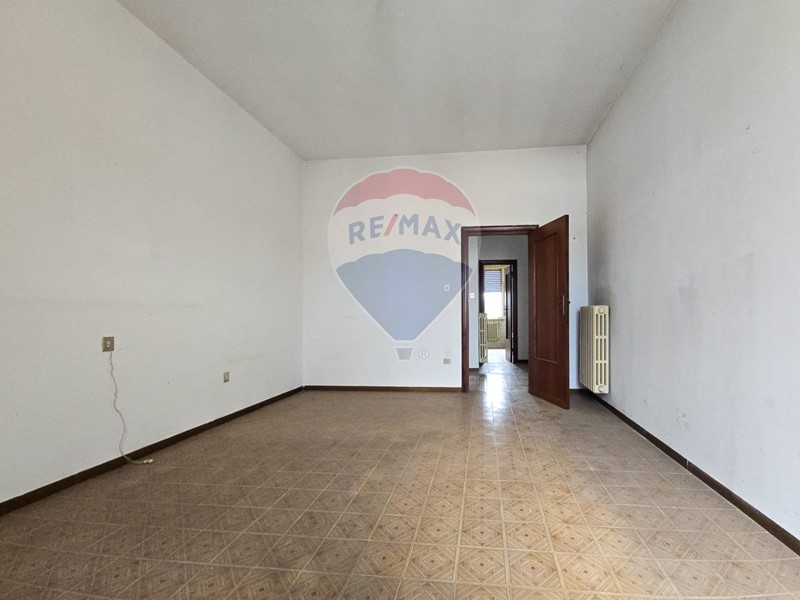 Appartamento in Vendita a Pescara, 82'000€, 115 m²