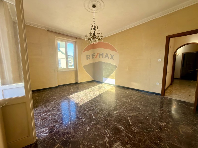 Appartamento in Vendita a Sestri Levante, 390'000&euro;, 110 m²