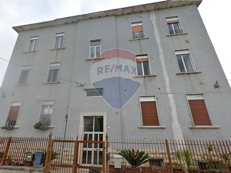 Trilocale in Vendita a Sant'Arcangelo Trimonte, 57'000€, 80 m²